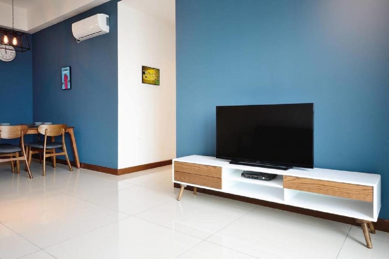 Experience The Coast - Hostahome Suites At Paragon Residence Near Downtown Johor Bahru Exterior foto
