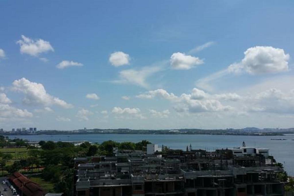 Experience The Coast - Hostahome Suites At Paragon Residence Near Downtown Johor Bahru Exterior foto